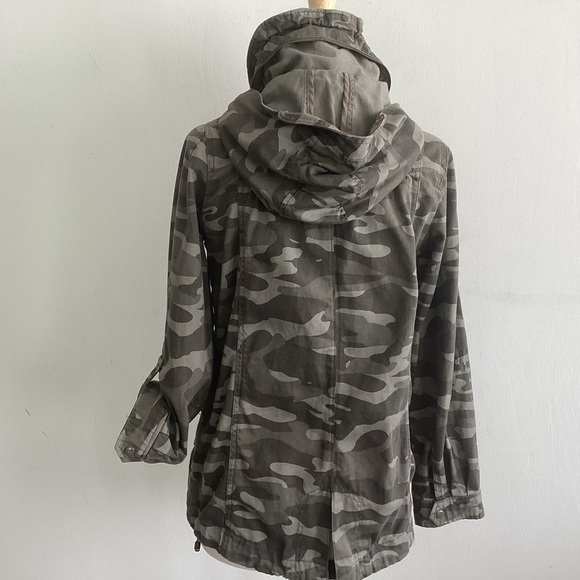 Jolt Long Sleeve Camouflage Hooded Drawstring Hem Front Zip Up Utility Jacket M - Picture 4 of 16